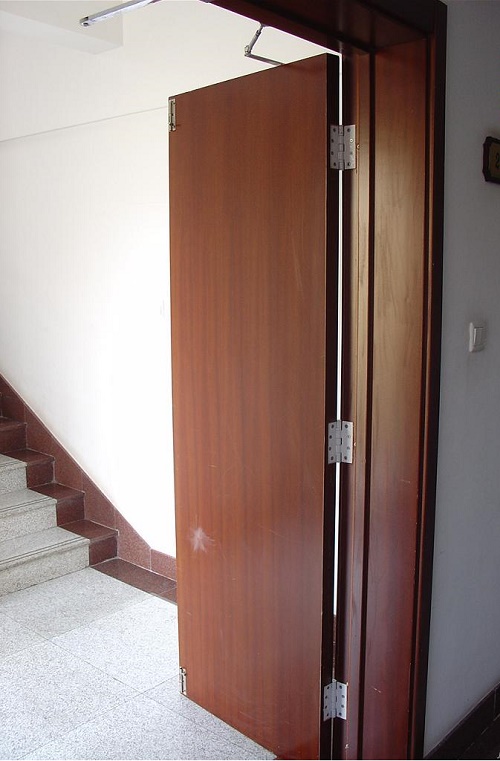 木質(zhì)防火門(mén)