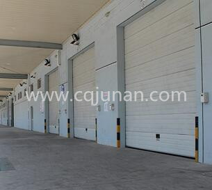 工業(yè)提升門(mén)圖片